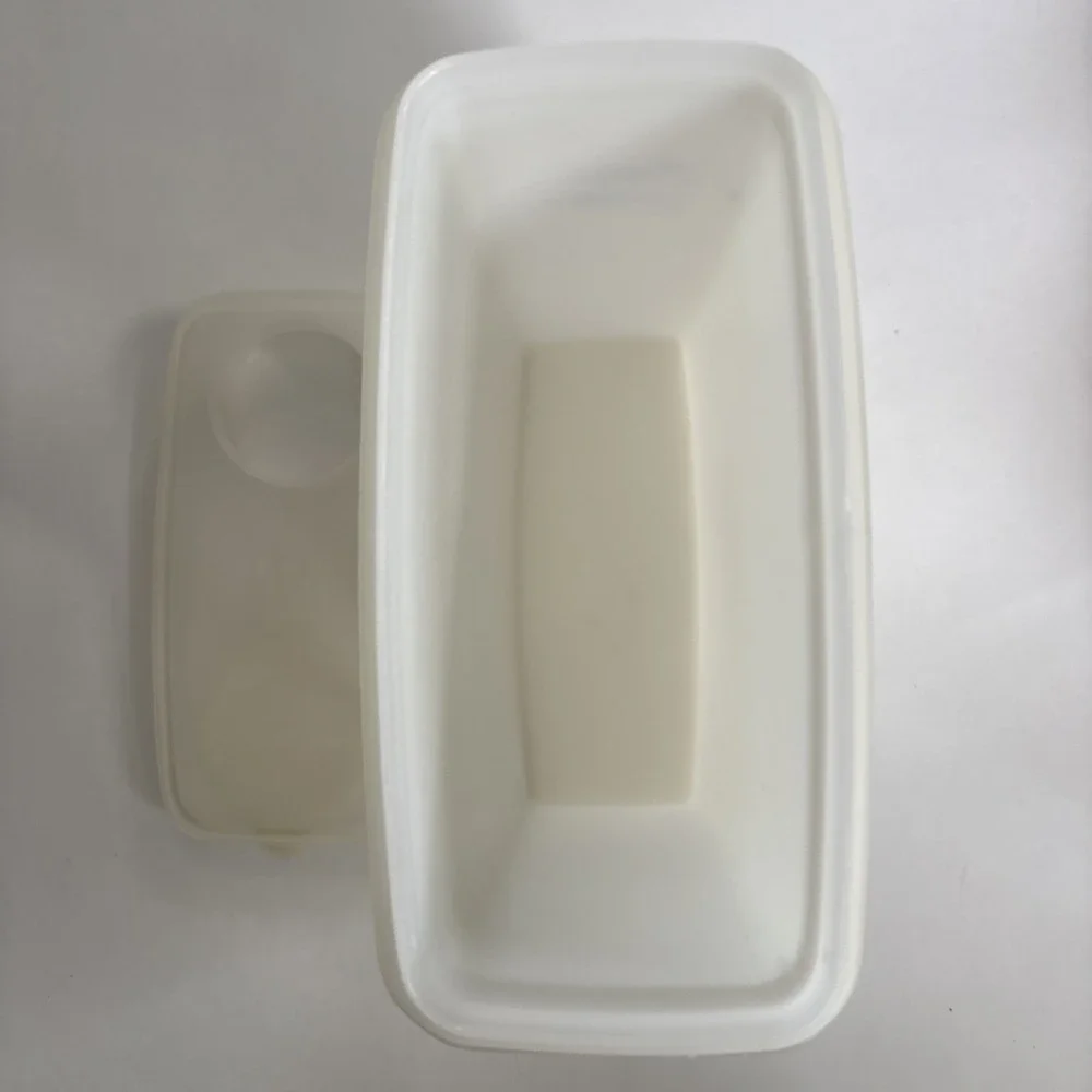 Tupperware VNTG Cereal Keeper #469 Storage Container 13 Cup Sheer w/Flip Top Lid